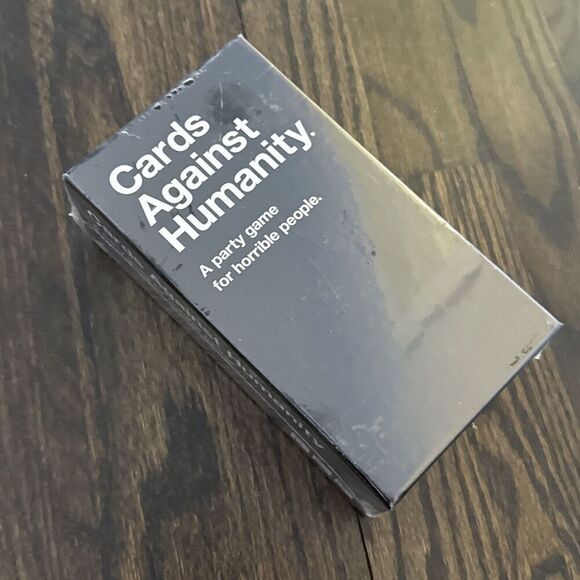 Cards Against Humanity Base Game – Original Set - Picture 3 of 7